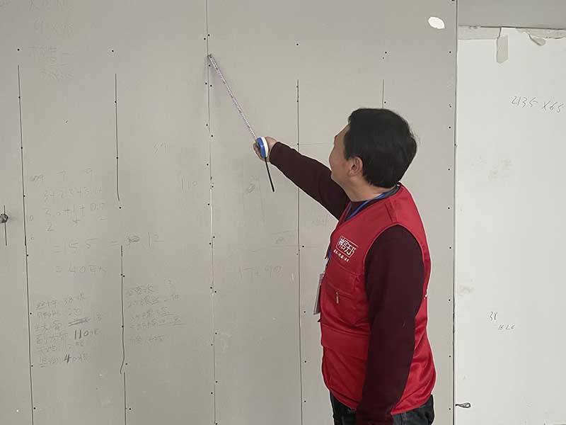 乳膠漆墻面有裂痕怎么翻新？神宮天巧熱心分享墻面處理小訣竅(圖2)