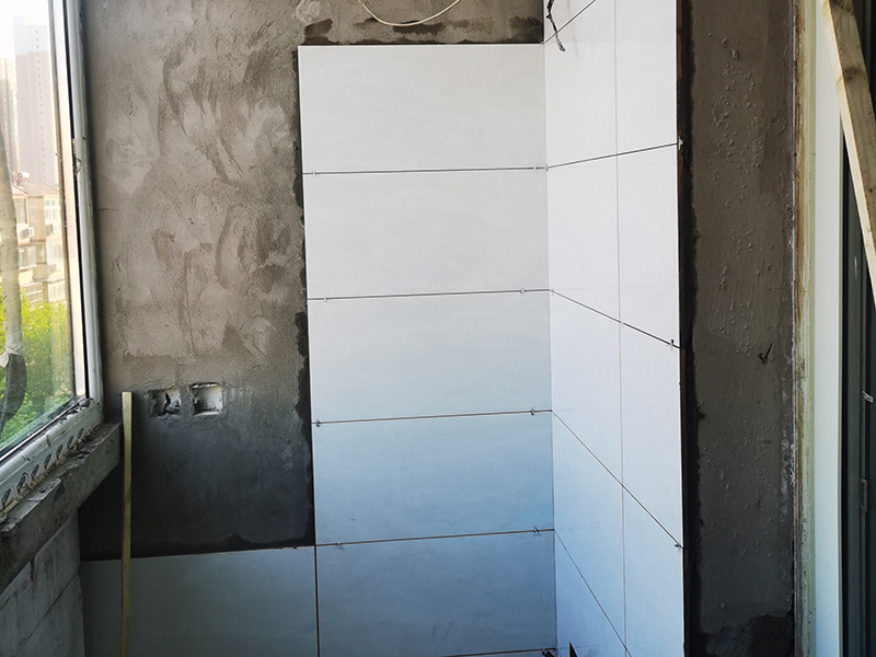 為什么陽(yáng)臺(tái)瓷磚老是起鼓脫落？翻新需要全部拆除重做嗎？