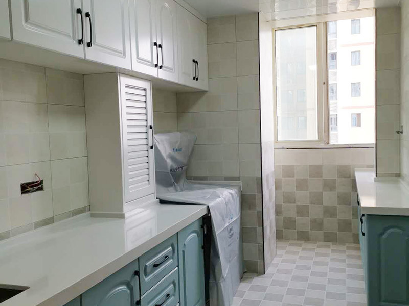 廚房櫥柜柜門一般用什么材質(zhì)的？廚房舊櫥柜換新櫥柜容易更換嗎(圖1)