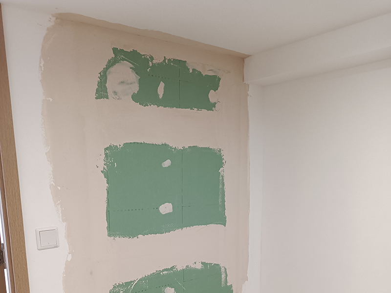  清水房墻面可以直接貼墻紙嗎？你要注意了