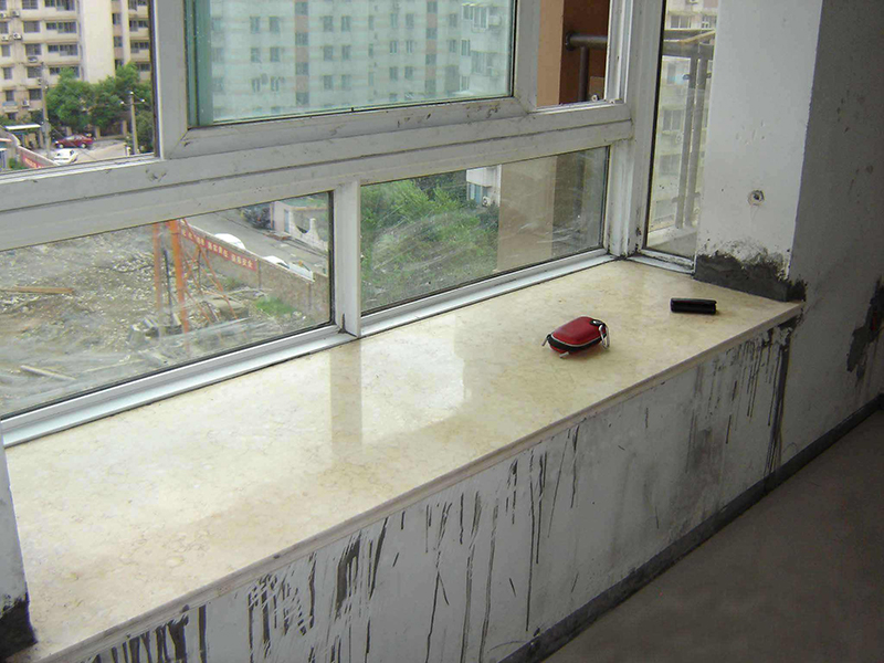 陽臺(tái)翻新需要注意哪些地方？新手小白學(xué)習(xí)起來(圖2)