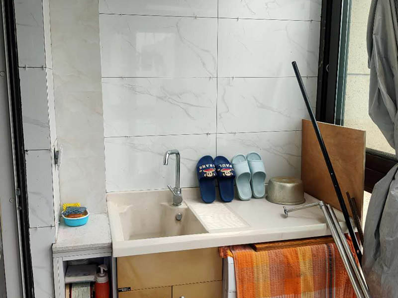 二手房局部裝修要注意什么？小戶(hù)型怎樣打造舒適陽(yáng)臺(tái)？(圖4)