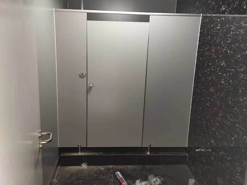 衛(wèi)生間墻面返潮掉皮怎么處理？(圖1)