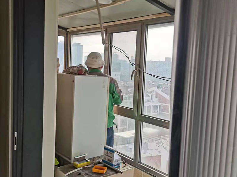 陽(yáng)臺(tái)裝修翻新省錢的5個(gè)小技巧(圖4)