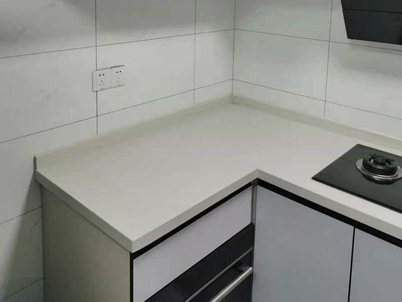 廚房墻面裝修選擇貼瓷磚還是刷涂料？(圖4)