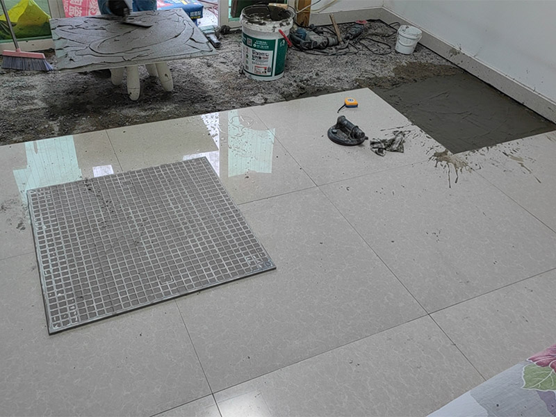 客廳瓷磚貼半墻還是貼全墻好看(圖2) 客廳瓷磚貼半墻還是貼全墻好看(圖2)