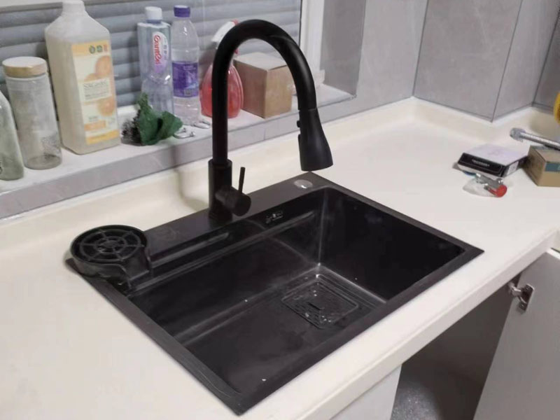 廚房臺(tái)面做高低好還是平面好(圖1) 廚房臺(tái)面做高低好還是平面好(圖1)