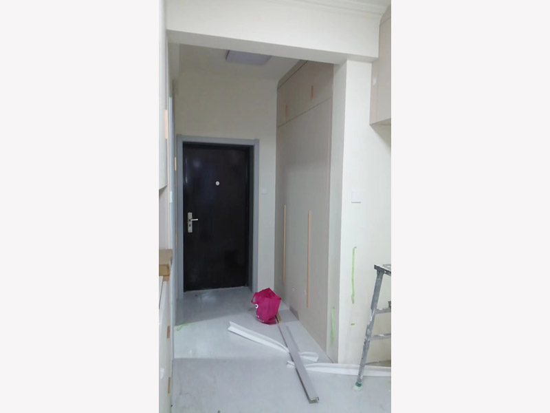 如何避免重新刮膩子后墻面出現(xiàn)裂痕(圖2) 如何避免重新刮膩子后墻面出現(xiàn)裂痕(圖2)