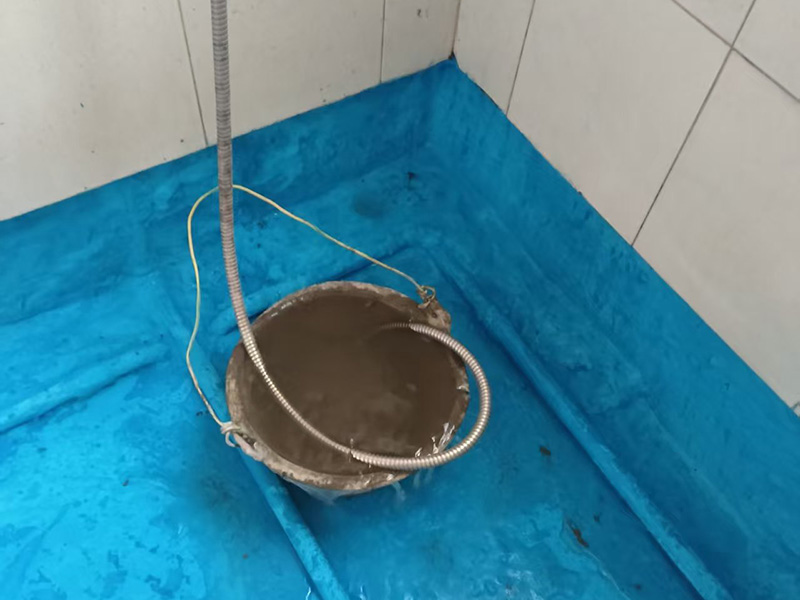 衛(wèi)生間墻角潮濕發(fā)霉？根源分析與3種長效解決方案(圖3)