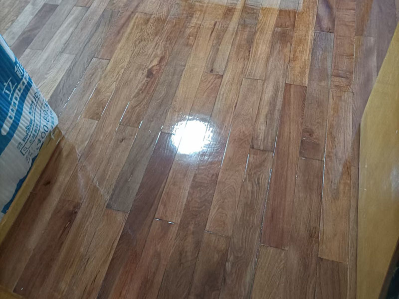 長沙室內(nèi)木地板安裝師傅的平臺(圖2) 長沙室內(nèi)木地板安裝師傅的平臺(圖2)