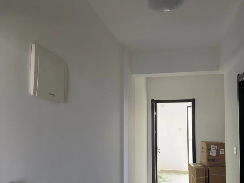 主臥翻新壁紙其他屋子可以住嗎？(圖1)